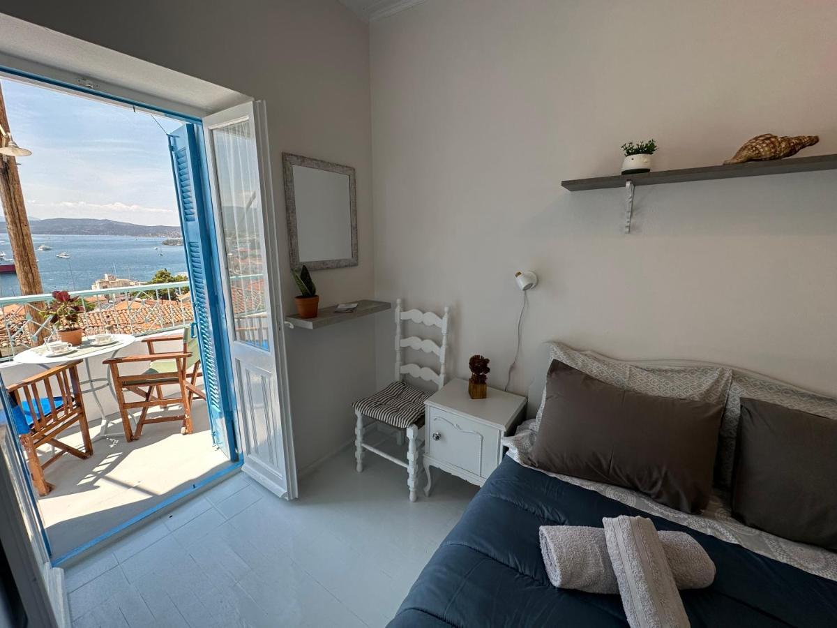 Brinia Cosy Apartment Poros Town Exterior foto