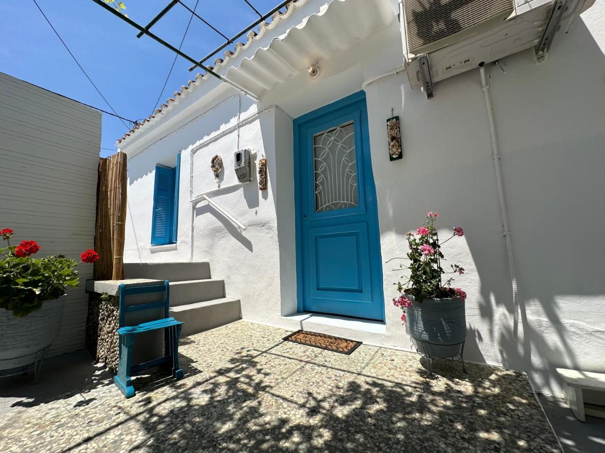 Brinia Cosy Apartment Poros Town Exterior foto